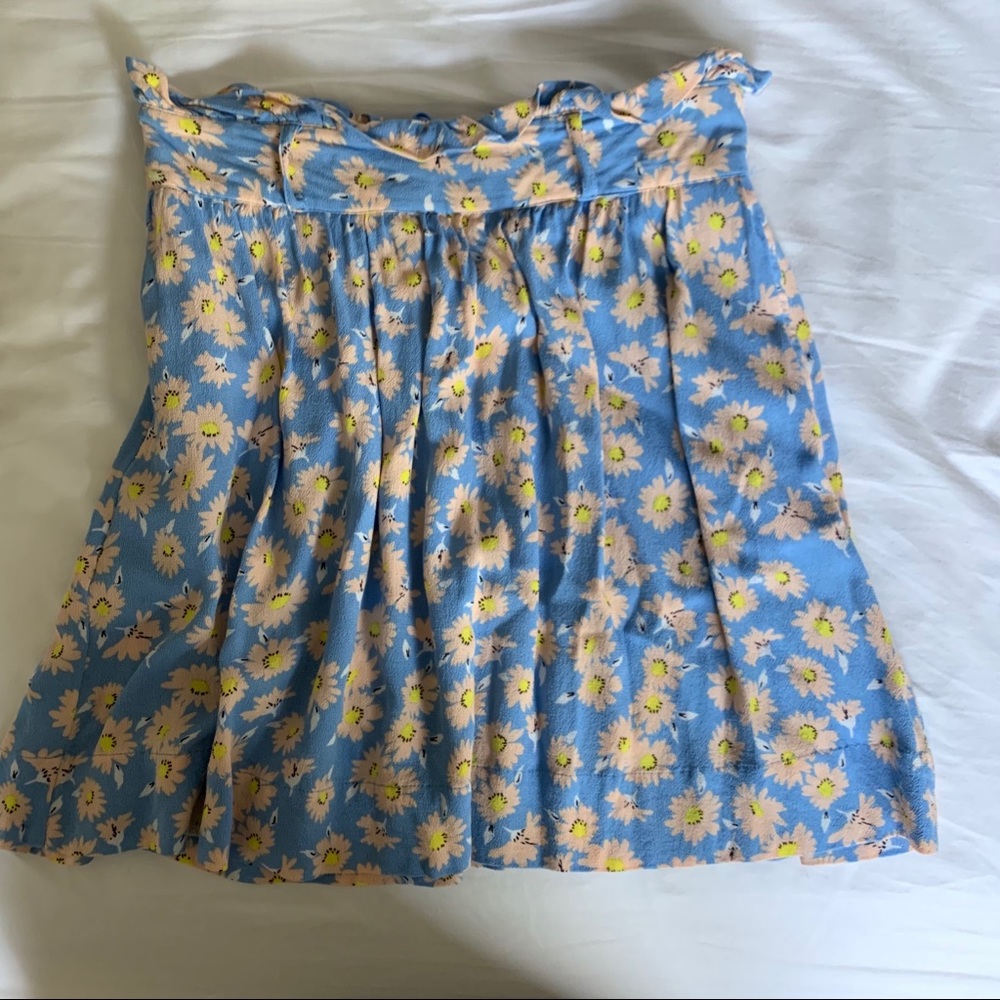 Blue daisy mini skirt by WHO WHAT WEAR